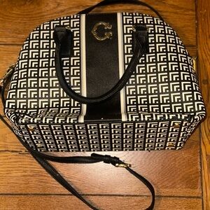 Chic Black and White Geometric Handbag